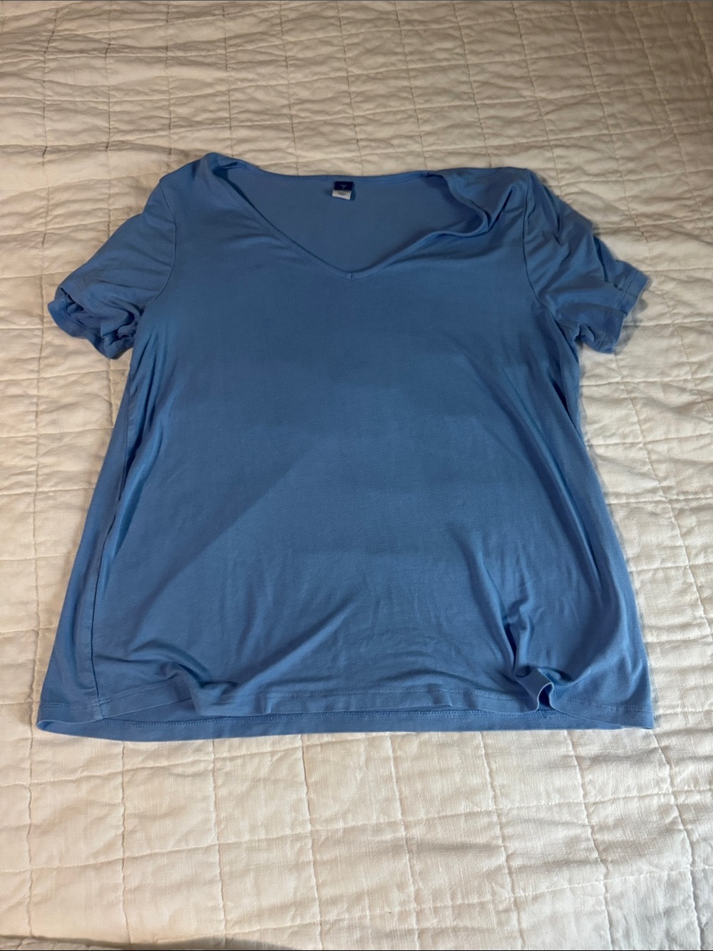 Old Navy Light Blue V-Neck Short Sleeve Tee